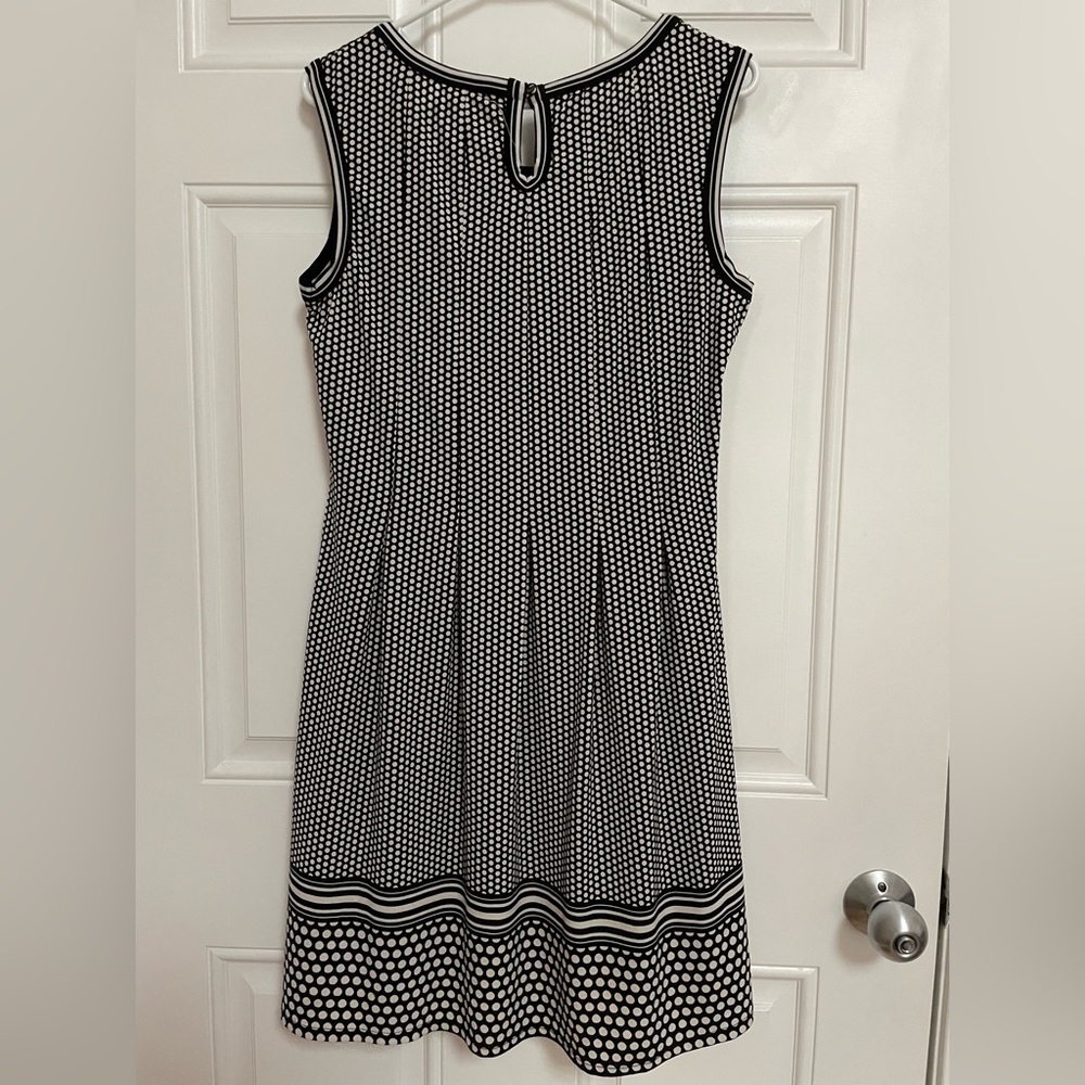Patterned Max Studio Dress - Picture 3 of 6